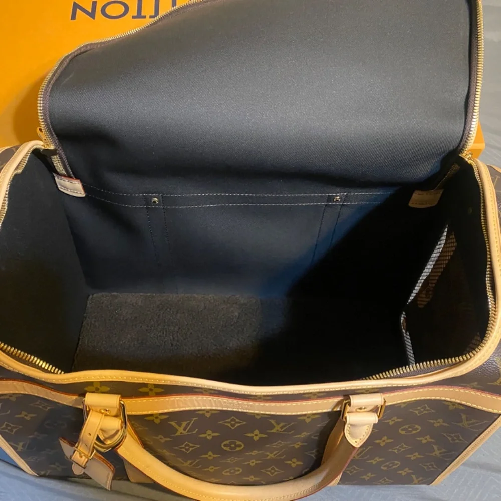 Louis Vuitton Dog bag